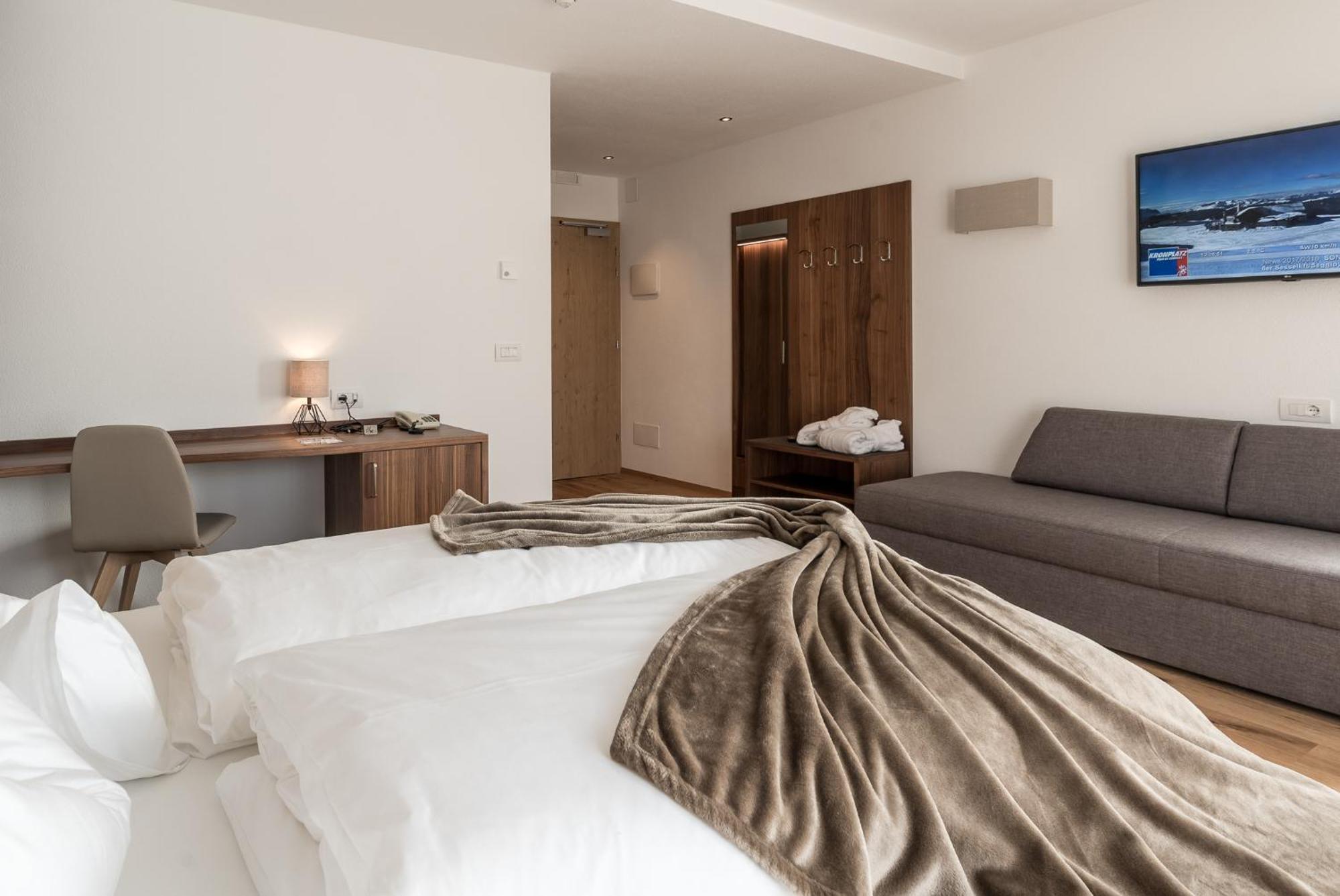 Hotel B&B Feldmessner Brunico Eksteriør billede